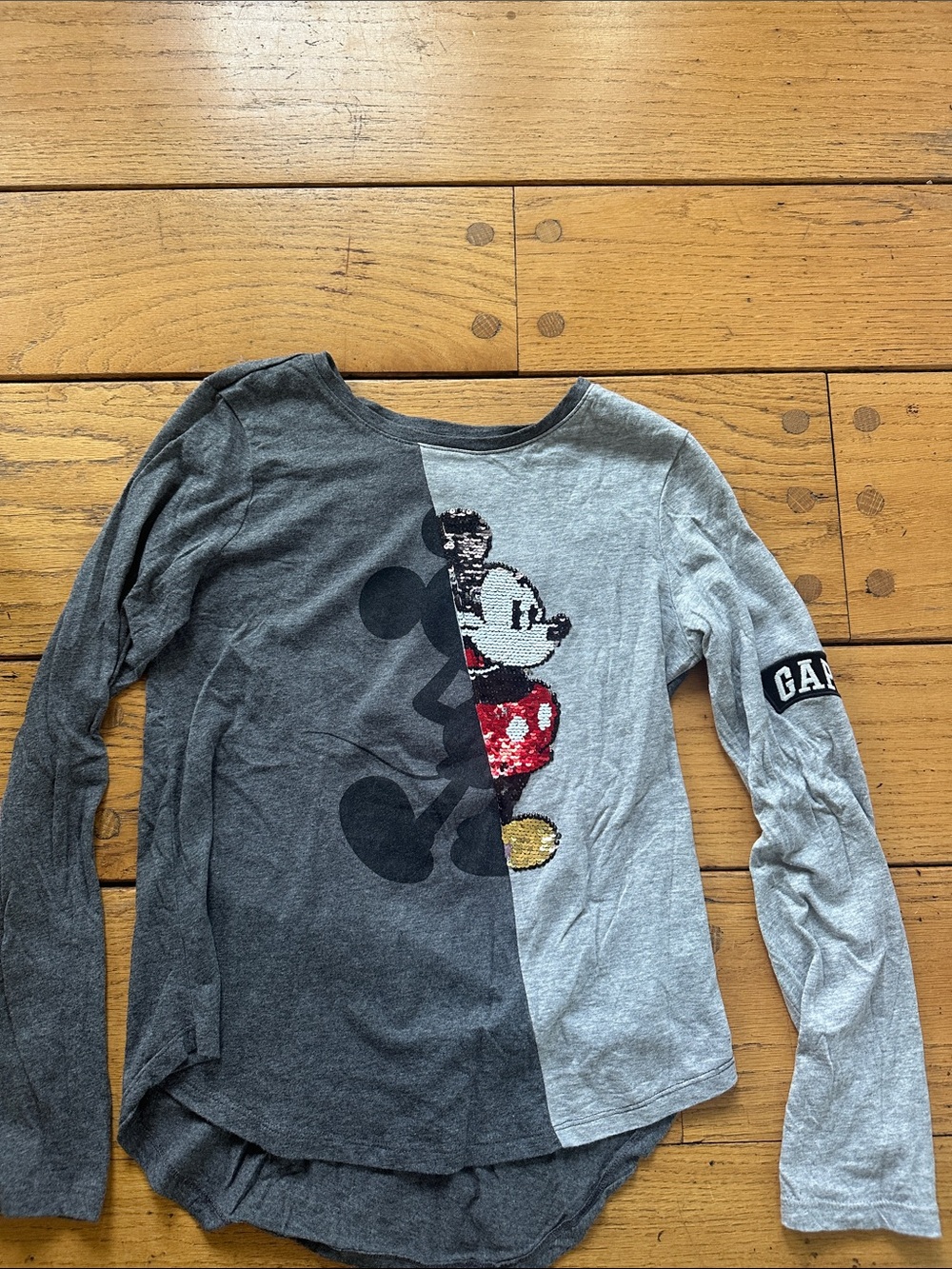 Kids Long-Sleeve Two-Tone Mickey Mouse Sequin Tee - Gray